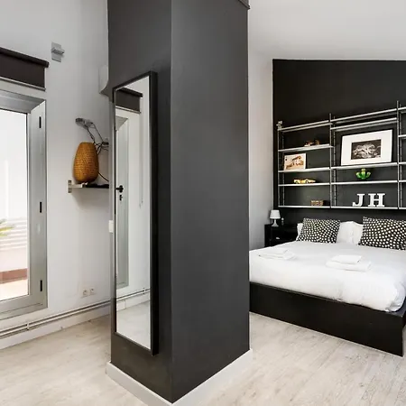 Stunning 2-bedroom With Two Terraces Apartment *