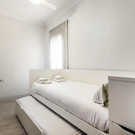 Stunning 2-bedroom With Two Terraces Apartment *
