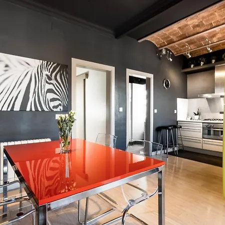 Apartment Stunning 2-bedroom With Two Terraces